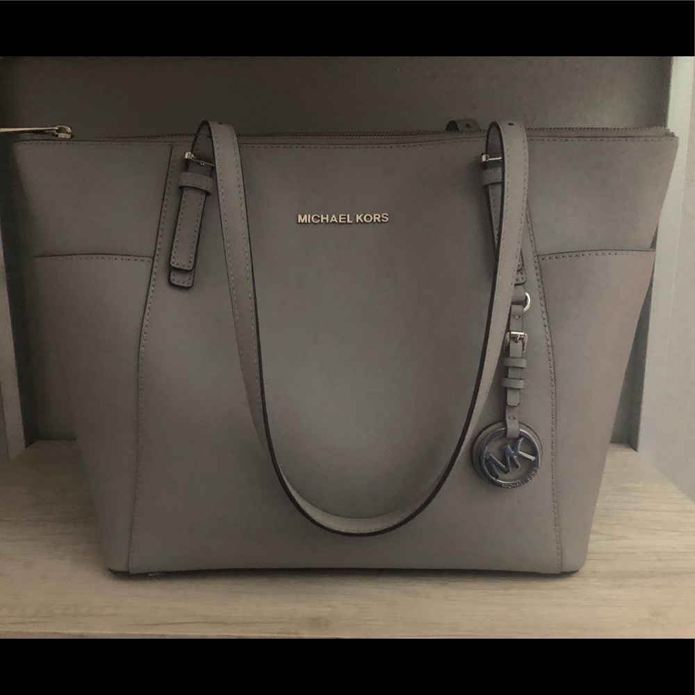 Michael Kors jet set tote